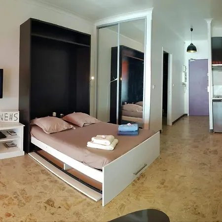 Sudio Bord De Διαμέρισμα